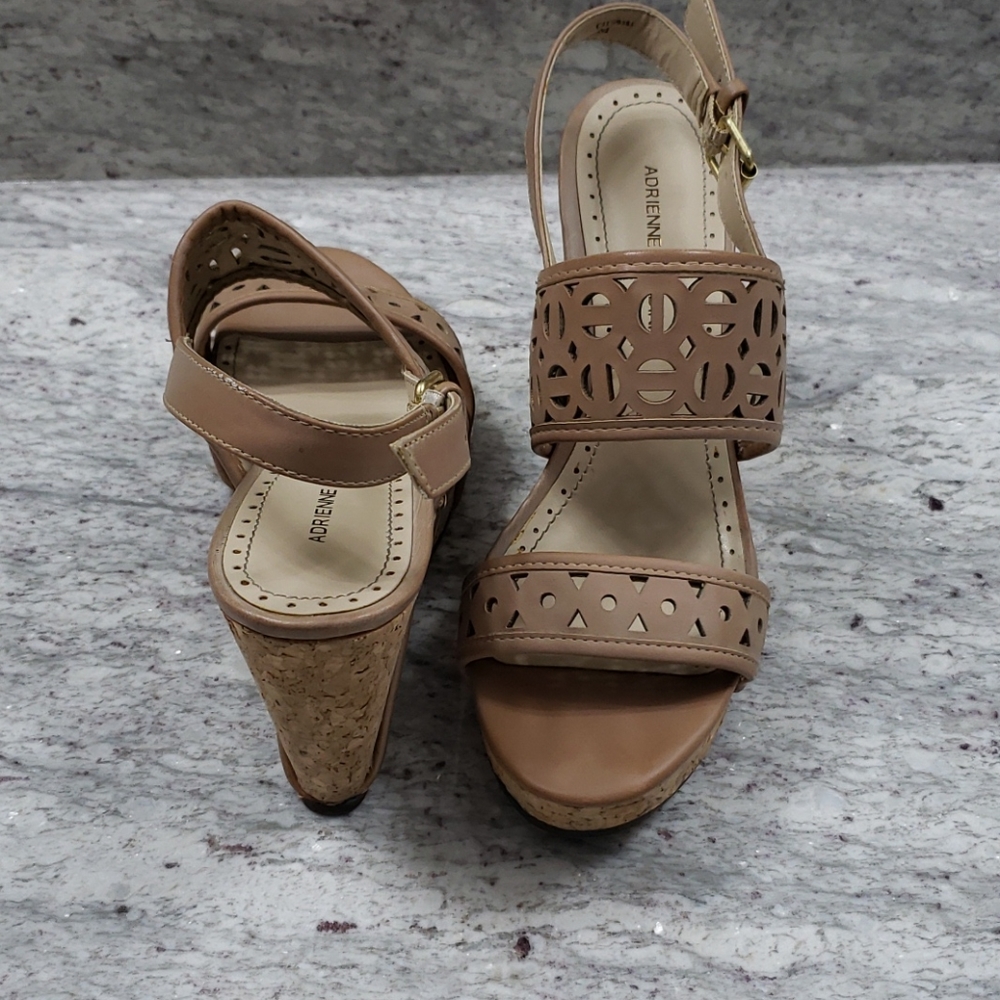 Wedged sandals